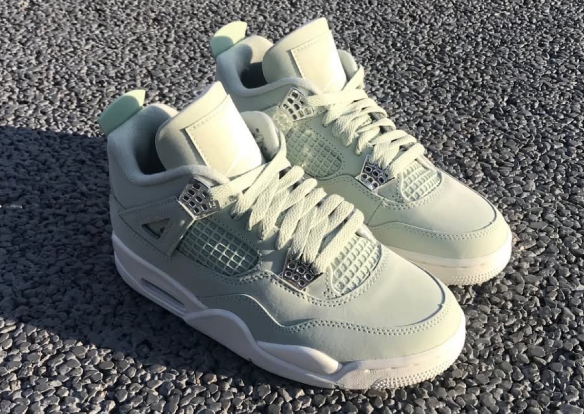 air-jordan-4-seafoam