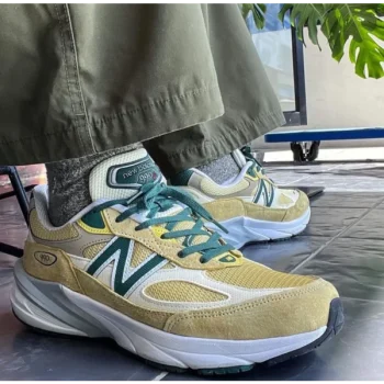 New Balance 990v6 sneakers